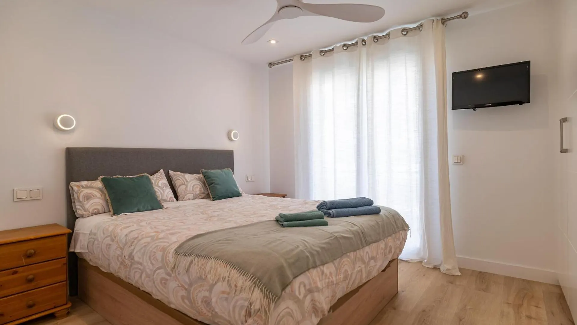 2 Bedroom Amazing Apartment In Torremolinos