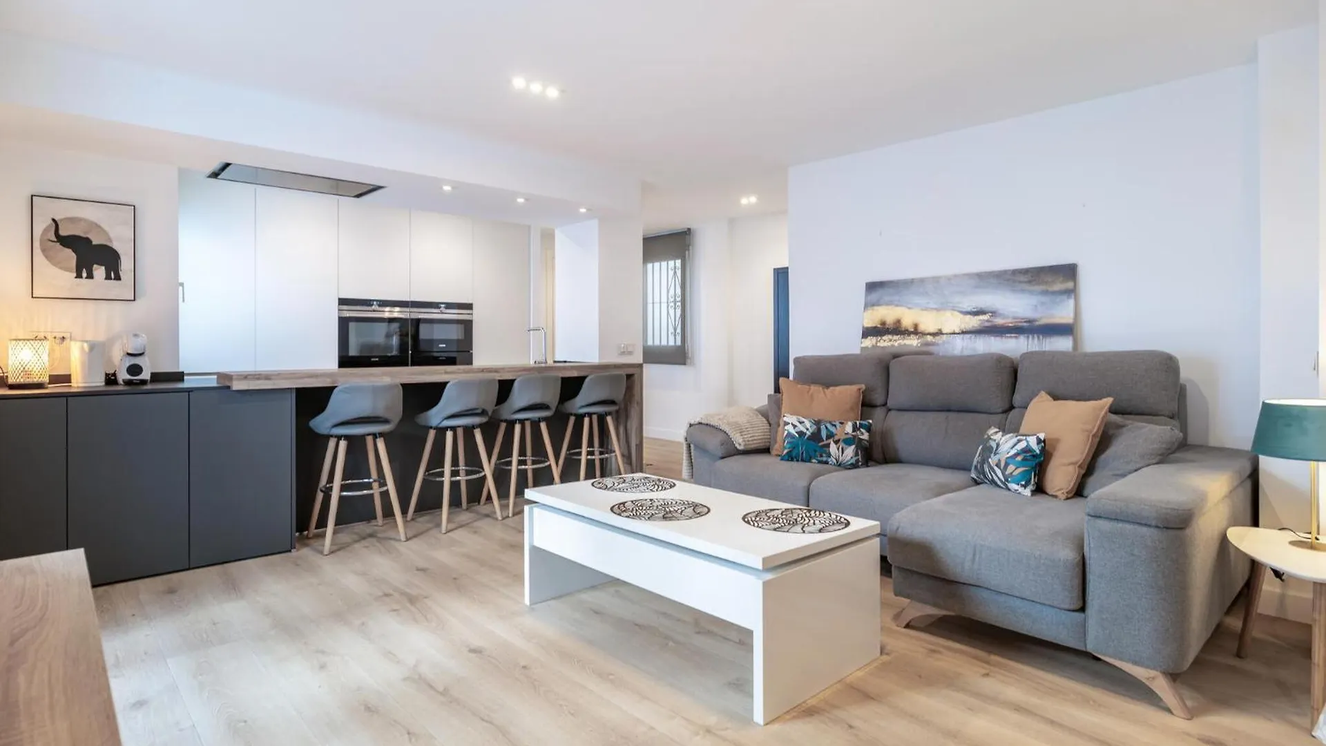 2 Bedroom Amazing Apartment In Torremolinos